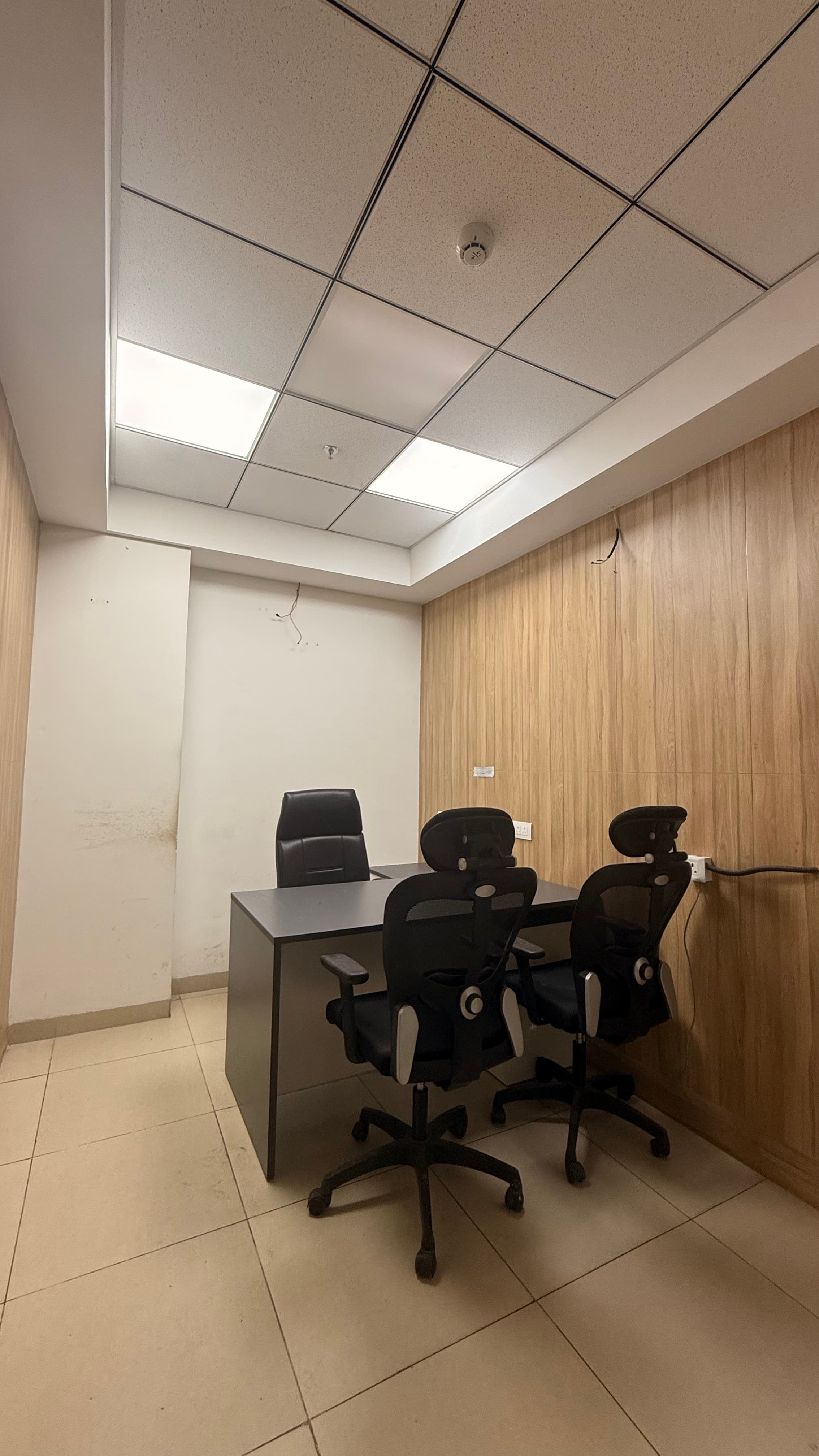 1,517 sq ft Furnished Pre-Leased Office for Sale · Bestech Business Towers
