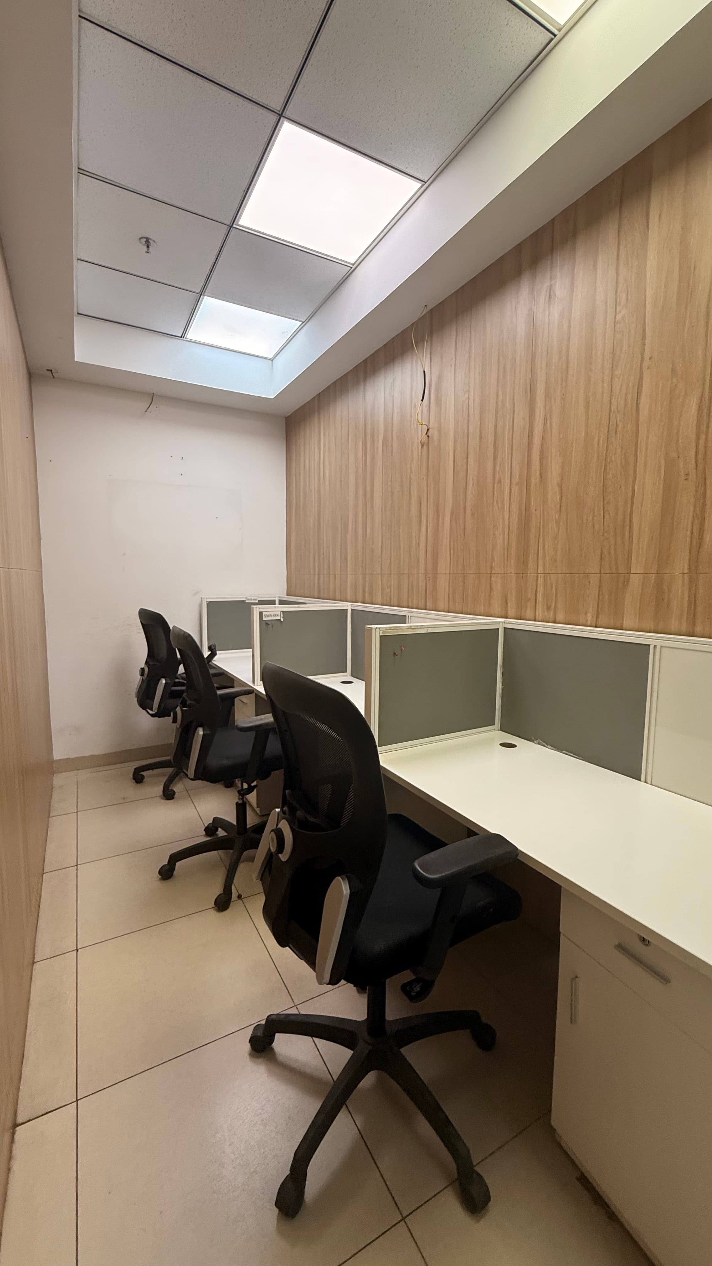 1,517 sq ft Furnished Pre-Leased Office for Sale · Bestech Business Towers — photo 3