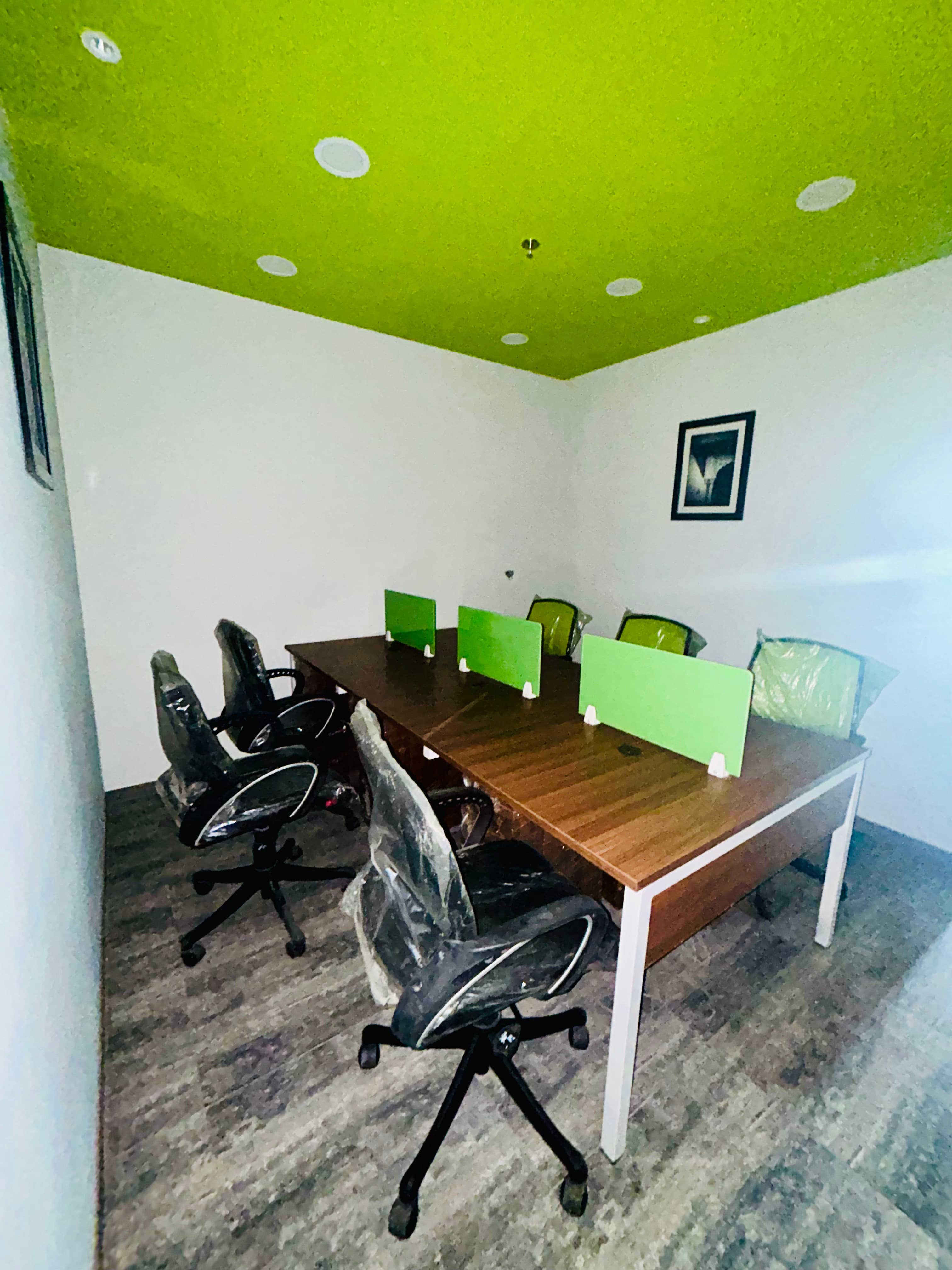 903 Sq Ft Fully Furnished Office for sale. — photo 2