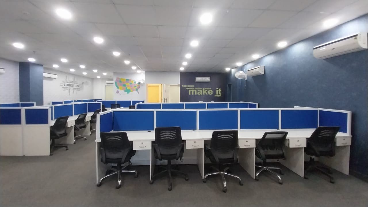 2700 Sq Ft Fully Furnished Office on Lease