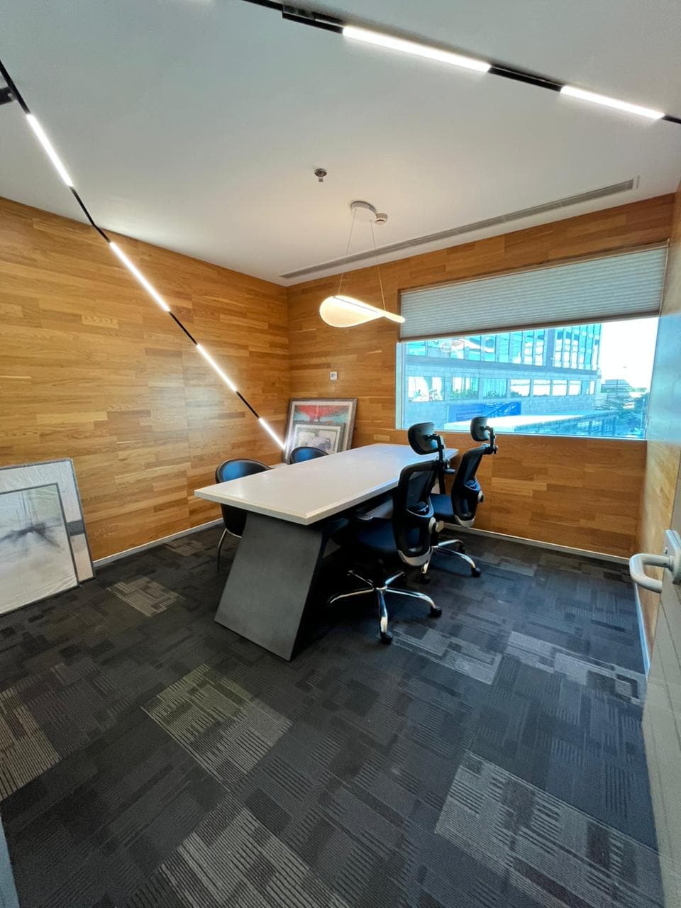 4200 Sq Ft Fully Furnished Office available on Lease