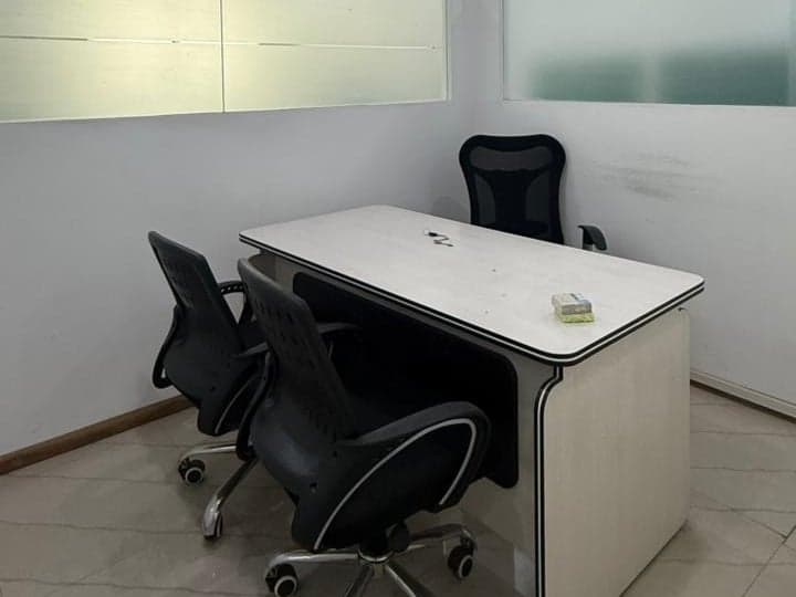 1,920 sq ft Fully Furnished Office for Sale · Bestech Business Towers — photo 2
